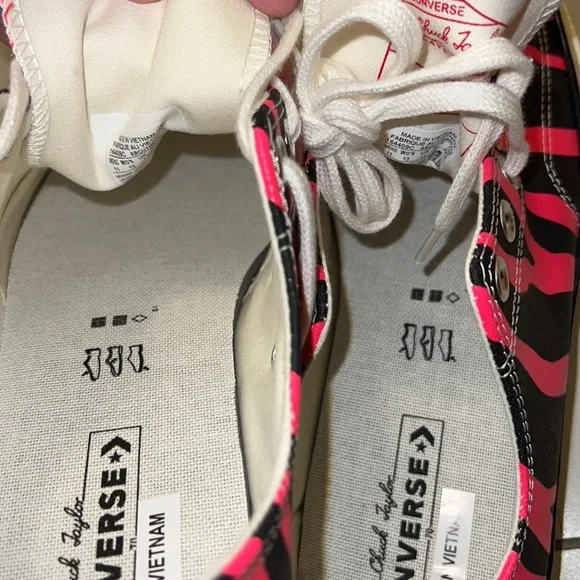 Converse Chuck Taylor sneakers - Picture 7 of 11